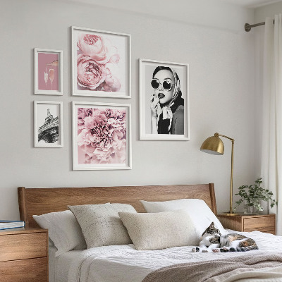 Gallery wall Stylish portraits of rose flowers