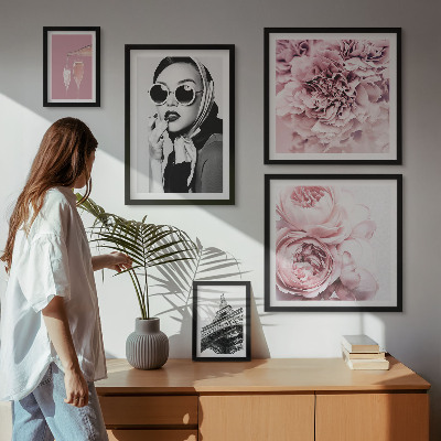 Gallery wall Stylish portraits of rose flowers
