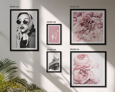 Gallery wall Stylish portraits of rose flowers