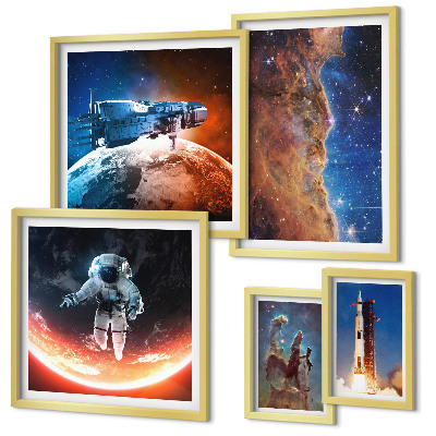 Gallery wall Space travel of the galaxy