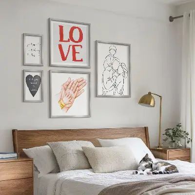 Framed photo set featuring themes of family, love, warmth, and happiness