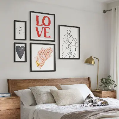 Framed photo set featuring themes of family, love, warmth, and happiness