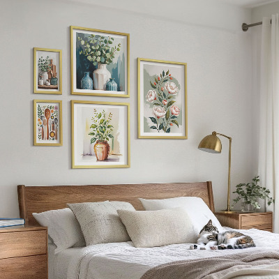 Gallery wall Stylish plant kitchen decorations