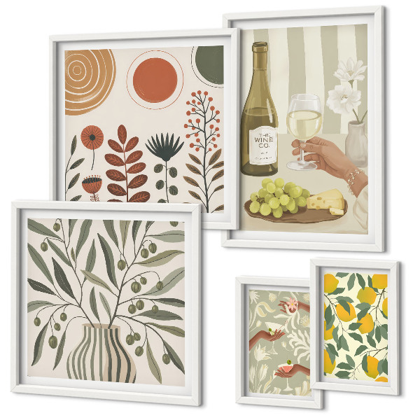 Gallery wall Stylish wine decorations