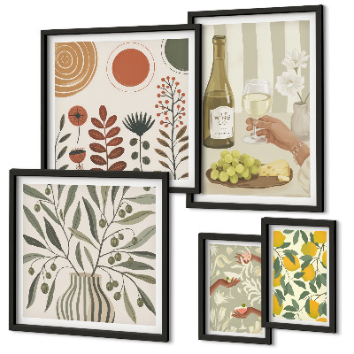 Gallery wall Stylish wine decorations
