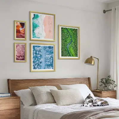 Framed photo set featuring natural green landscapes