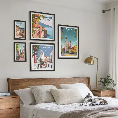 Framed photo set featuring European architectural landmarks