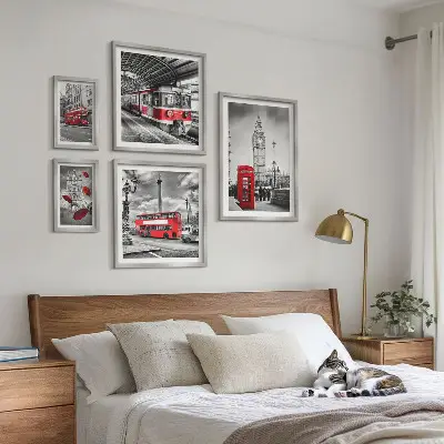 London motifs framed photo set with accents