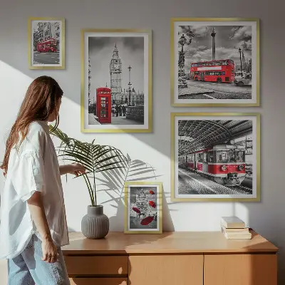 London motifs framed photo set with accents