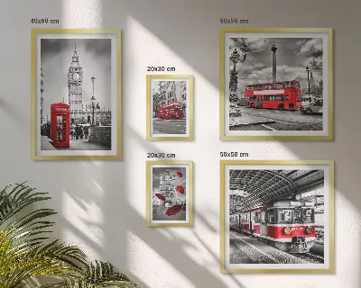 London motifs framed photo set with accents