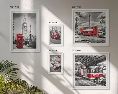 London motifs framed photo set with accents