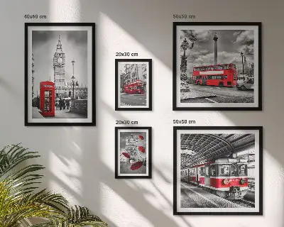 London motifs framed photo set with accents