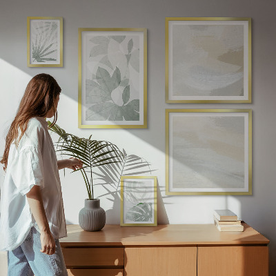 Gallery wall Gray and white plant motifs