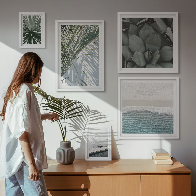 Gallery wall Tropical plants with the sea