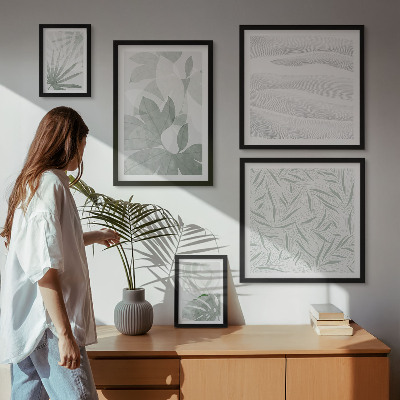 Gallery wall Plant greenery motifs