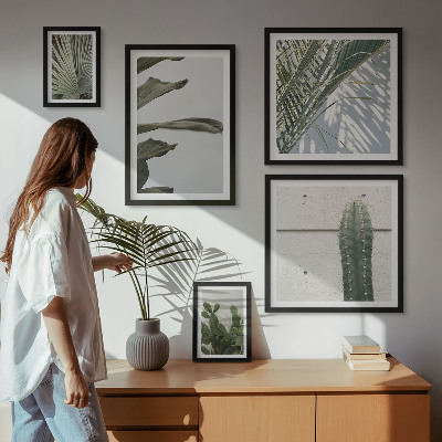 Framed photo set Modern plant accents
