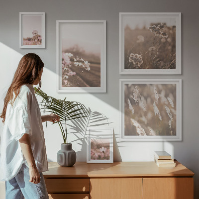 Framed photo set Floral motifs of delicate nature