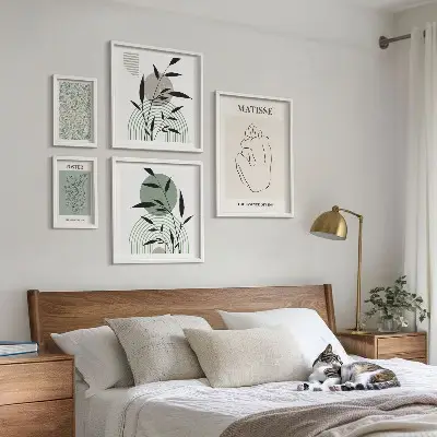 Framed photo set with stylish plant graphics