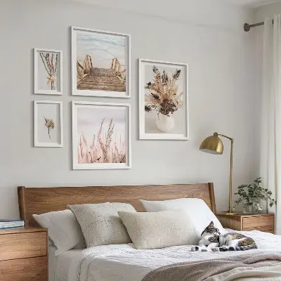Framed photo set featuring stylish dried plants and water