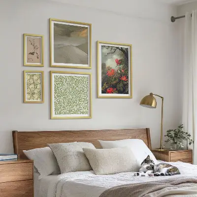 Set of 5 wall art pieces featuring flowers and bird motifs