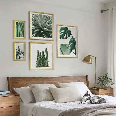 Set of 5 wall art pieces featuring green tropical indoor plants