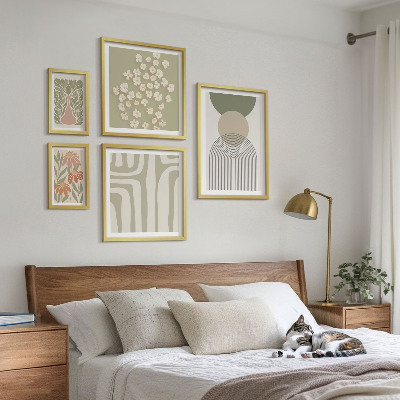 Gallery wall Stylish pastel plant graphics