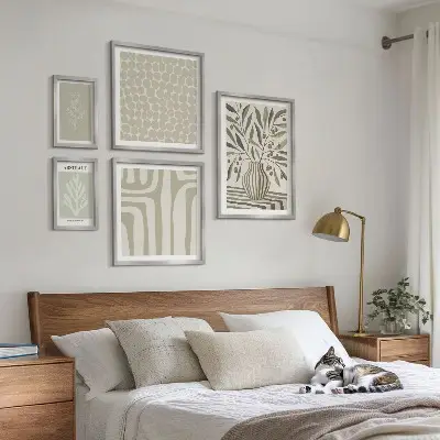 Framed photo set with Scandinavian plant patterns