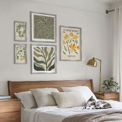 Set of 5 wall art pieces Modern plant motifs