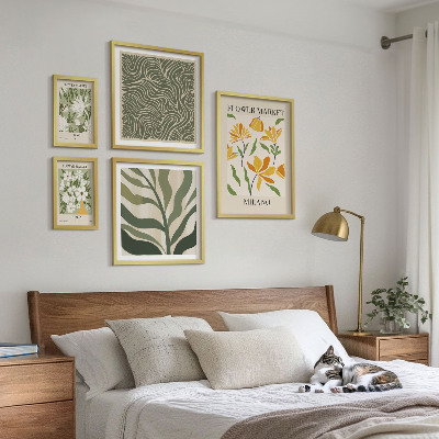 Set of 5 wall art pieces Modern plant motifs