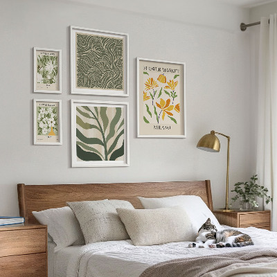 Set of 5 wall art pieces Modern plant motifs