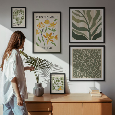Set of 5 wall art pieces Modern plant motifs