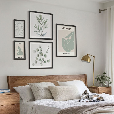Gallery wall Stylish plant and abstract graphics