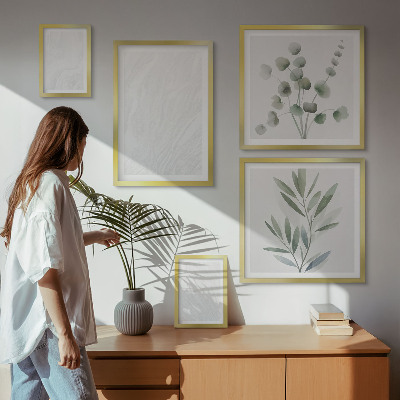 Gallery wall Elegant marble twig structure