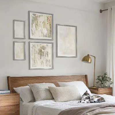 Framed photo set with bright texture paint design