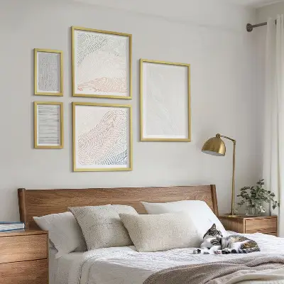 Set of 5 wall art pieces with bright string pattern structures