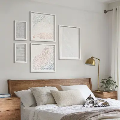 Set of 5 wall art pieces with bright string pattern structures