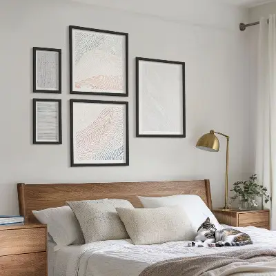 Set of 5 wall art pieces with bright string pattern structures