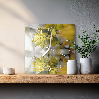 Square wall clock Maple leaf
