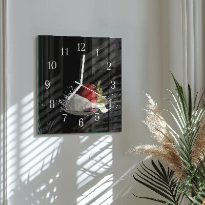 Square kitchen clock Strawberry