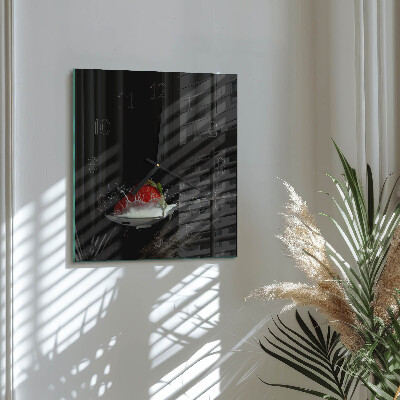 Square kitchen clock Strawberry