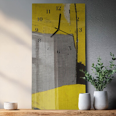 Modern vertical wall clock Confusion