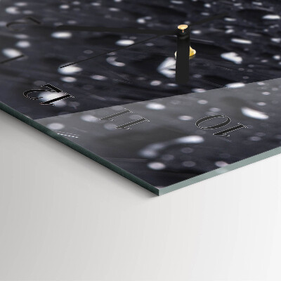 Vertical wall clock A drop of water