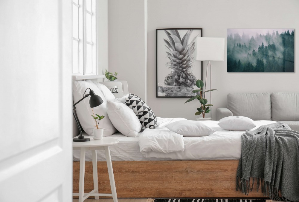 How to arrange a small bedroom? Check out our ideas!