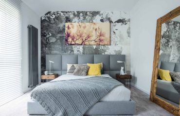 Art meets space: how boho wall art enliven loft interiors